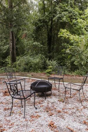 Greenway Garage With Firepit Athens Eksteriør billede